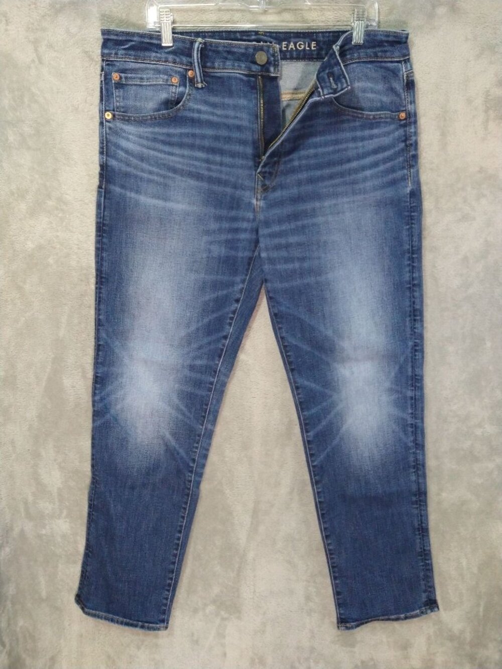 American Eagle Jeans Mens 34x32 Blue Denim Athletic Straight Airflex Temp Tech